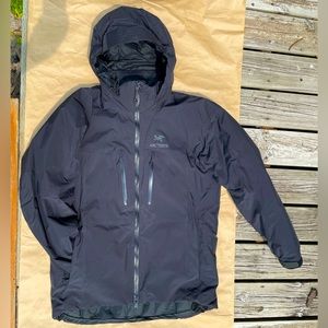 Arcteryx Fission SV jacket, men’s Lg in black.